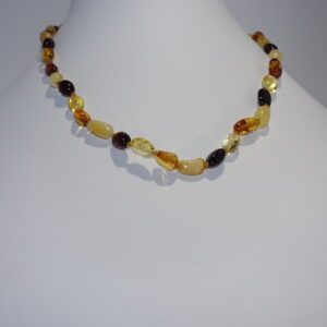 photo-ref-023-mc-bijoux-collier-bébé-ambre-multicolore-certifié